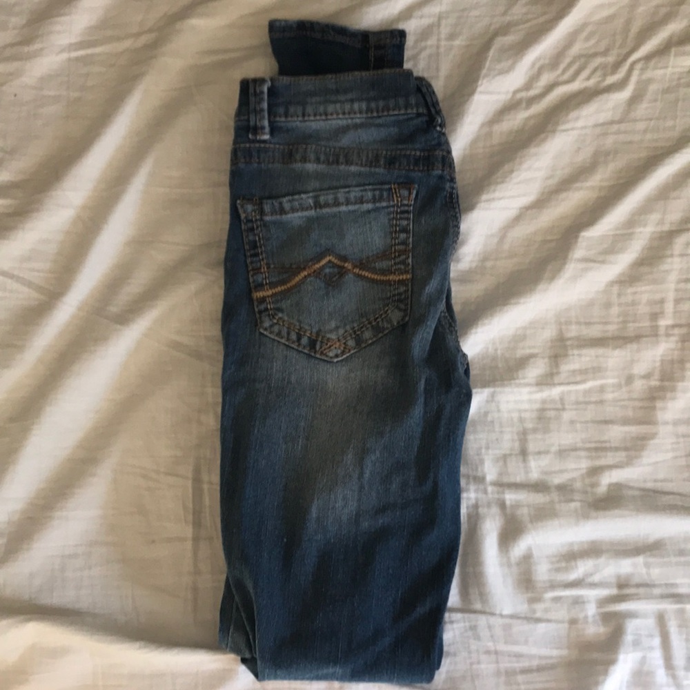 Mudd: Ripped Jeans